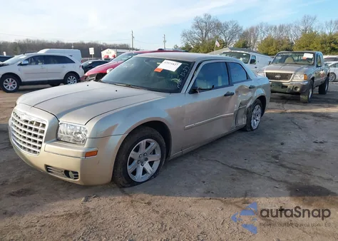 2006 Chrysler 300 Touring z USA, uszkodzony, nr VIN 2C3KA53G86H487839